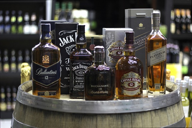 5 Best Whiskey Clubs Bourbon of the Month Clubs NC Whiskey